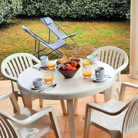 Chez Ced Et Laeti, Appartement Prive Avec Jardin Et Terrasse Dans Residence L'Estuaire Muni D'Une Piscine Couverte Et Aire De Jeu, Linge De Lit Et De Salle D'Eau Ainsi Que Tele, Compris Dans Le Tarif Profitez A Fond De Notre Belle Region Le Verdon-sur-Mer Kültér fotó