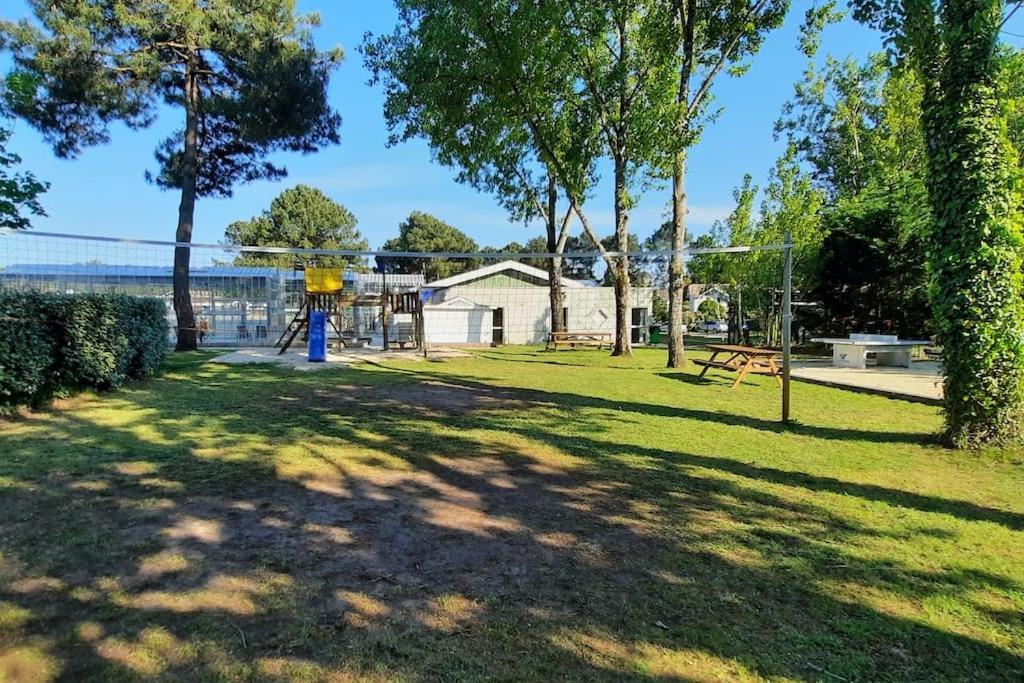 Chez Ced Et Laeti, Appartement Prive Avec Jardin Et Terrasse Dans Residence L'Estuaire Muni D'Une Piscine Couverte Et Aire De Jeu, Linge De Lit Et De Salle D'Eau Ainsi Que Tele, Compris Dans Le Tarif Profitez A Fond De Notre Belle Region Le Verdon-sur-Mer Kültér fotó